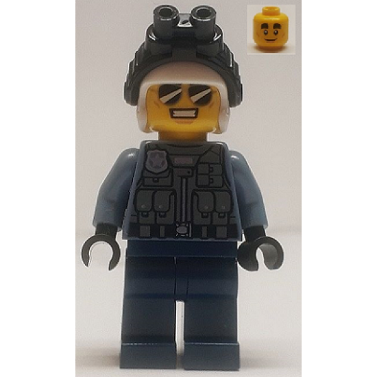 Police Officer - Duke DeTain, Sand Blue Police Jacket, Dark Blue Legs, White Helmet
