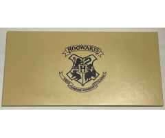 Tile 8 x 16 with Bottom Tubes, Textured Surface with Hogwarts Crest Pattern (First Version with Error 'TITILLANDOS')