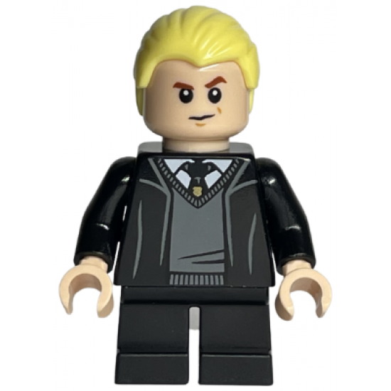 Draco Malfoy, Hogwarts Robe