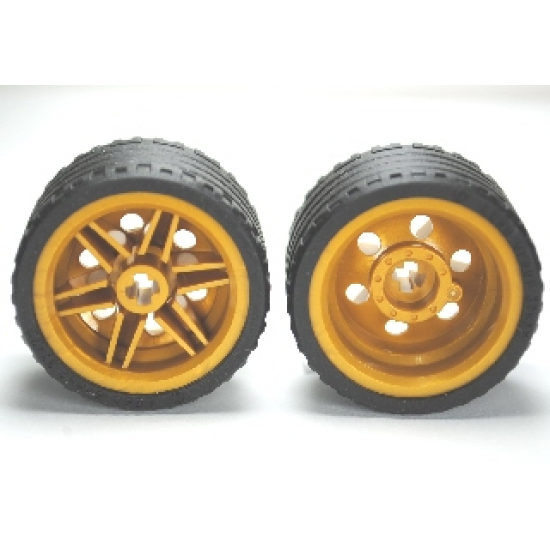 Wheel & Tire Assembly 30.4mm D. x 20mm with No Pin Holes and Reinforced Rim with Black Tire 37 x 22 ZR (56145 / 55978)