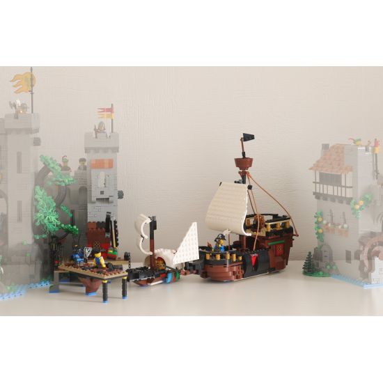 31109 - Lion Knights' Castle Extension Port, Ship and Training boat