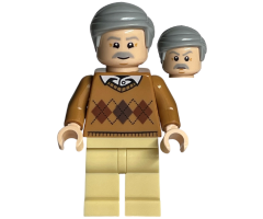 Vernon Dursley, Medium Nougat Sweater