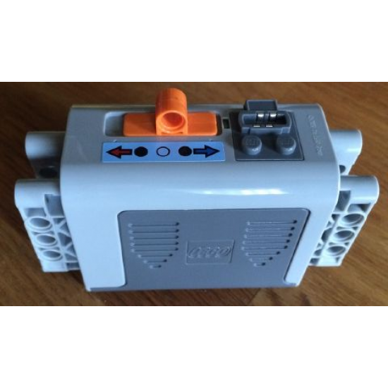 Electric, Battery Box 9V 4 x 11 x 7 PF with Blue and Red Arrows Pattern (Sticker) - Set 8052