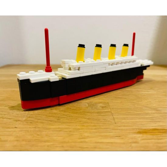 R.M.S titanic micro-scale