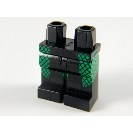 Hips and Green Legs with Black Boots, Black Scales Outlines and Front Panel Pattern