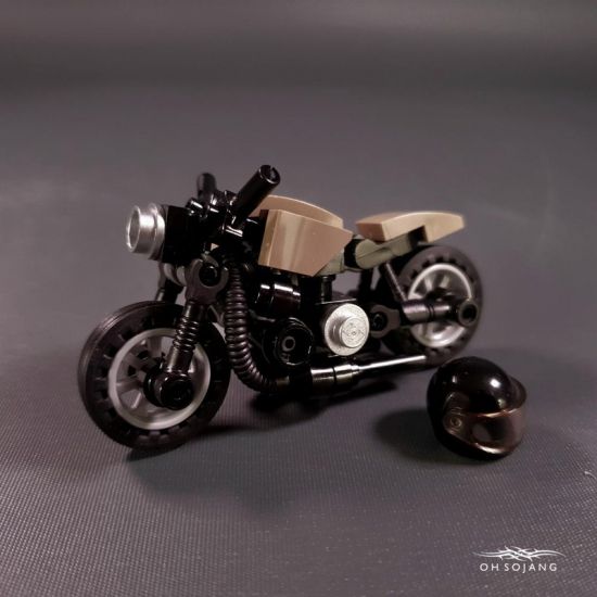 Minifigure Scale Motorcycle