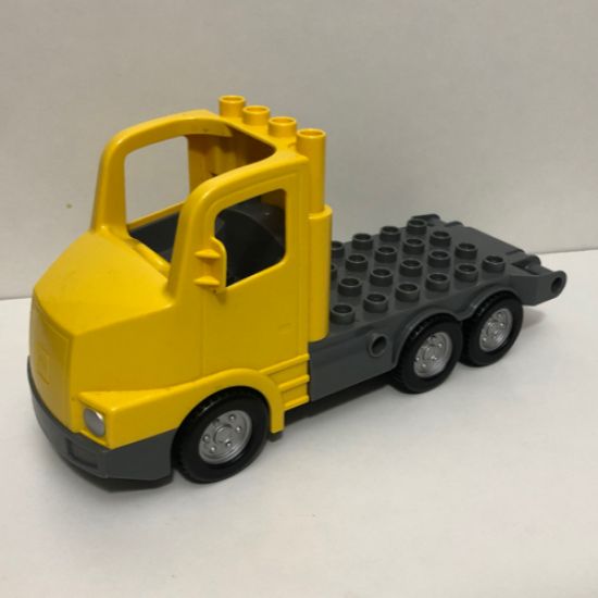Duplo, Vehicle Truck Large Cab with Dark Bluish Gray 4 x 8 Flatbed Plate
