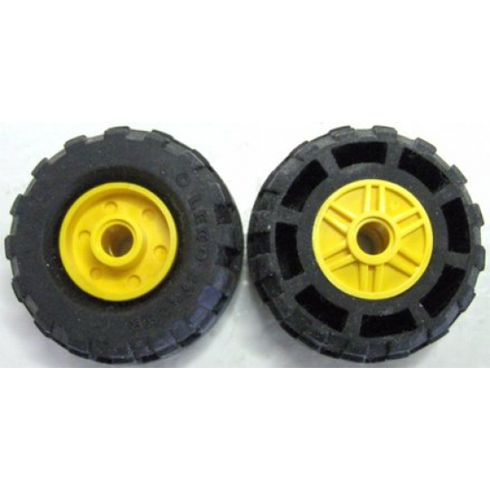 Wheel & Tire Assembly 18mm D. x 14mm with Pin Hole, Fake Bolts and Shallow Spokes with Black Tire 37 x 18R (55981 / 56891)