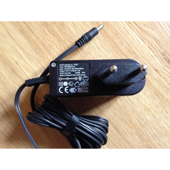 Electric Power Adapter / Transformer, 100V - 240V / 10V DC - Square Top