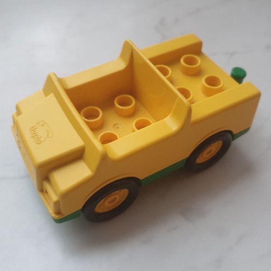 Duplo, Vehicle Car with 2 x 2 Studs and Green Base