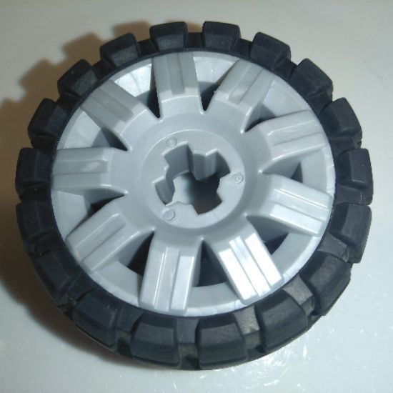 Wheel & Tire Assembly 60 x 34 with Black Tire 81 x 40 Balloon Offset Tread