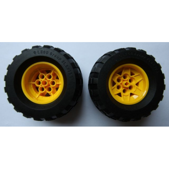 Wheel & Tire Assembly 43.2mm D. x 26mm Technic Racing Small, 6 Pin Holes with Black Tire 81.6 x 38 R Balloon (56908 / 45982)
