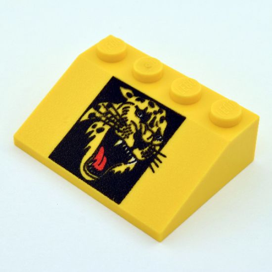 Slope 33 3 x 4 with Roaring Cheetah Head Pattern