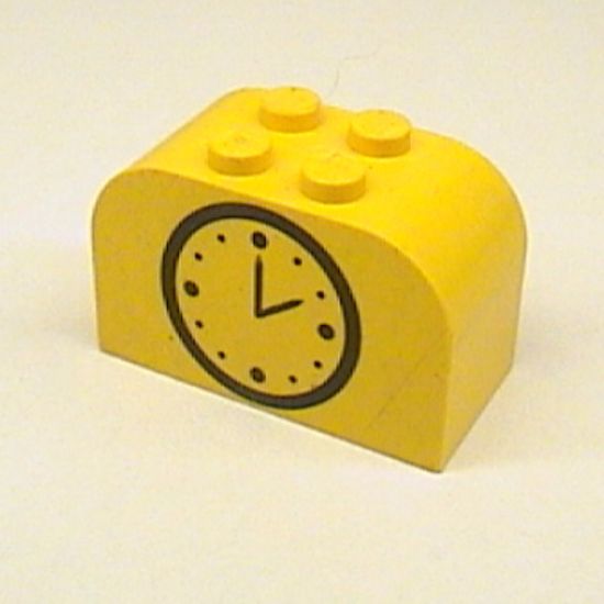 Slope, Curved 4 x 2 x 2 Double with Four Studs with Clock Pattern