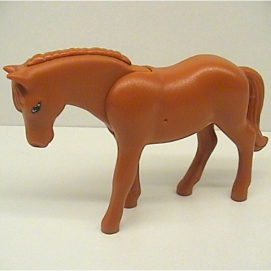 Horse, Belville with Black Rimmed Eyes with Black Pupils and Whites Pattern