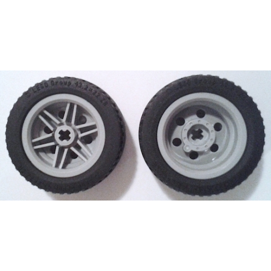 Wheel & Tire Assembly 30.4mm D. x 20mm with No Pin Holes and Reinforced Rim with Black Tire 43.2 x 22 ZR (56145 / 44309)