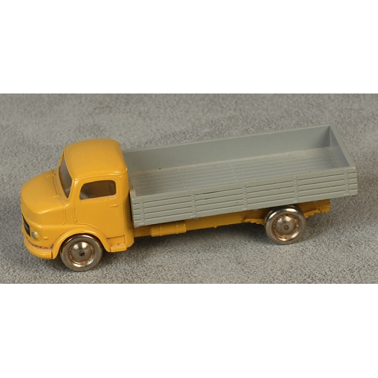 HO 1:87 Vehicles Scale Mercedes Open Bed Truck, Gray Flatbed