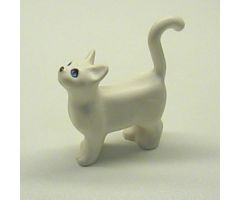 Cat, Belville / Scala, Standing with Blue Eyes and Black Nose Pattern