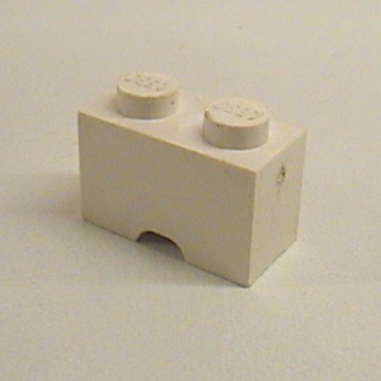 Brick, Modified 1 x 2 with Cable Holding Cutout (Semi Oval)