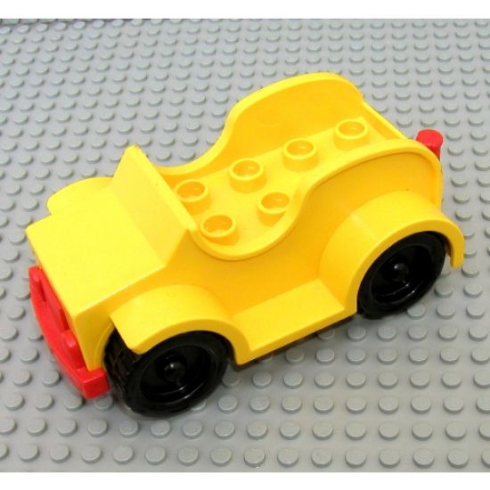 Duplo, Vehicle Car with 2 x 4 Studs and Running Boards, Red Bumper, Black Wheels