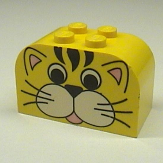 Slope, Curved 4 x 2 x 2 Double with Four Studs with Tiger Face Pattern