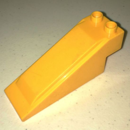Duplo Road Section, Slope with 2 studs at Top