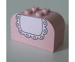 Slope, Curved 4 x 2 x 2 Double with Four Studs with Baby Bib Pattern
