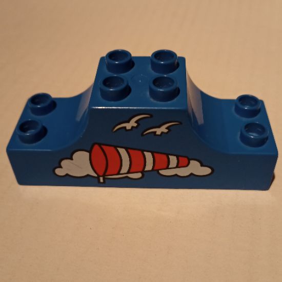 Duplo, Brick 2 x 6 x 2 Curved Ends with Airport Wind Sock Pattern