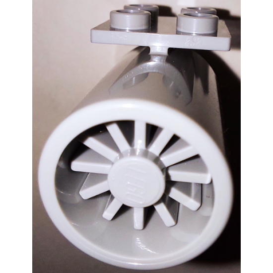 Aircraft Engine Smooth Large, 2 x 2 Thin Top Plate with Light Bluish Gray Center (4868b / 4869)