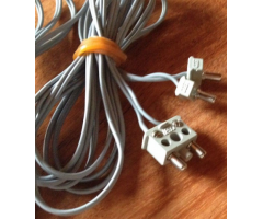 Electric, Wire 12V / 4.5V with two 1-prong connectors and one 2-prong connector with middle pin, 190 Studs Long