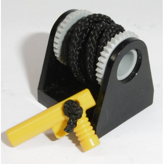 String Reel / Winch 2 x 2 Complete with String and Yellow Hose Nozzle Elaborate