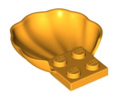 Animal, Body Part Clam / Scallop Shell with 4 Studs