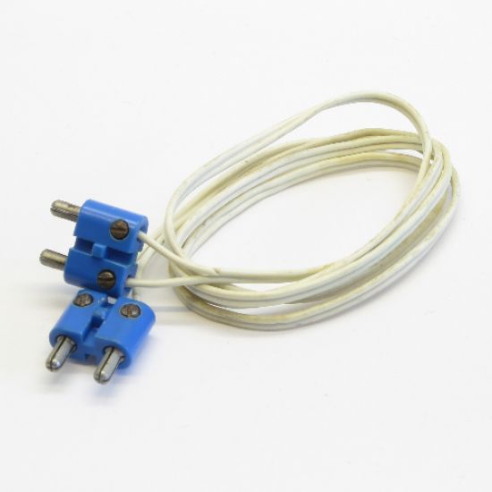 Electric, Wire 12V / 4.5V with 2 Leads, 96 Studs Long with 2 Blue Electric, Connector, 2-Way Male Rounded Narrow Type 2 with Cross-Cut Pins (x466c96 / bb0236bc01)