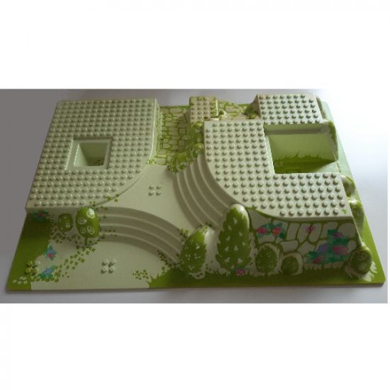 Baseplate, Raised 32 x 48 x 6 with Front and Back Steps and Green Garden Pattern