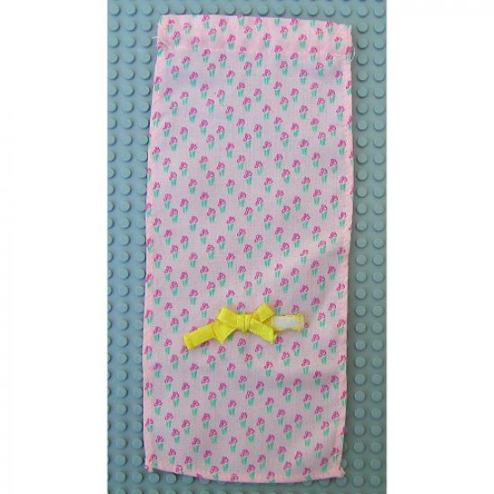 Scala Cloth Curtain with Yellow Bow and Red Flower Motif Pattern