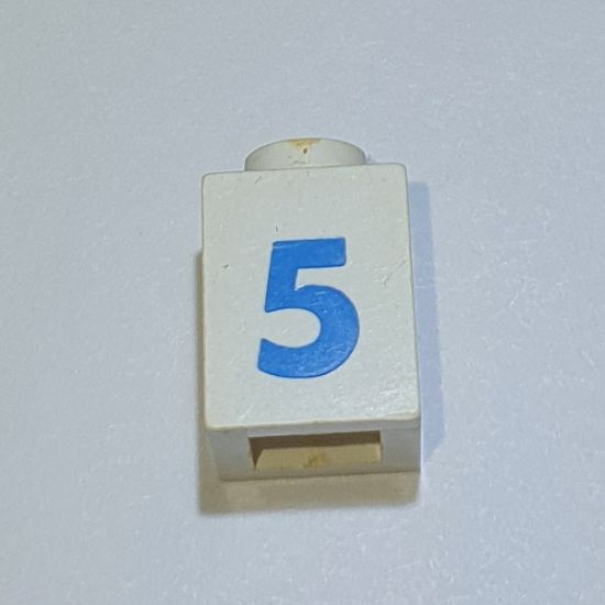 Brick 1 x 1 with Blue '5' Pattern (Bold Font)
