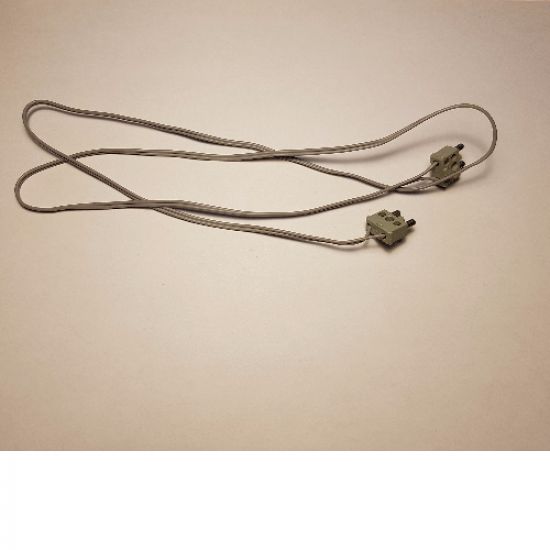 Electric, Wire 12V / 4.5V with 2 Leads, 96 Studs Long with 2 Light Gray Electric, Connector, 2-Way Male Squared Narrow Long with Center Post (x466c96 / 766c01)