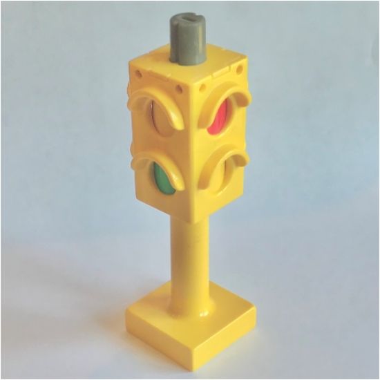 Duplo Road Stoplight with Changing Lights