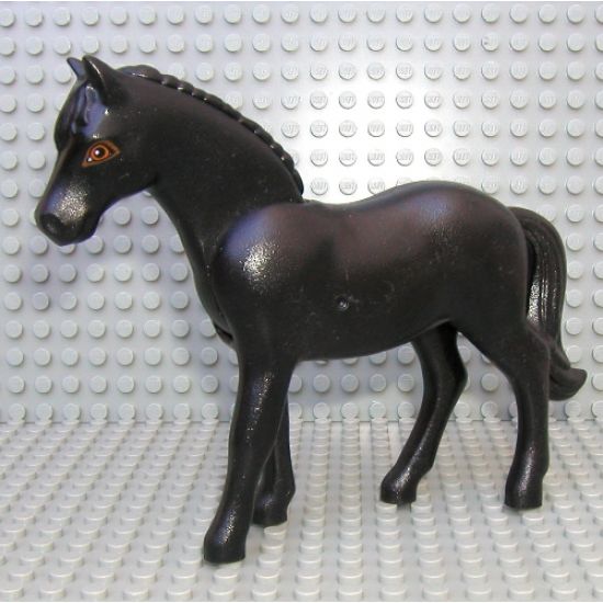 Horse, Belville with Dark Orange Rimmed Eyes Pattern