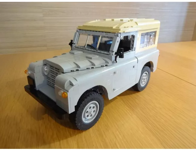 Land Rover Series IIA - Hard Top Version